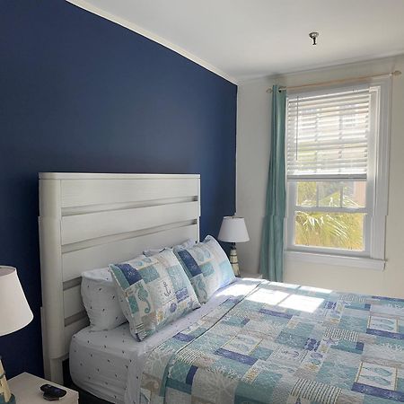 Cozy Studio In The Heart Of The Palm Beach Island - Free Valet Service 외부 사진